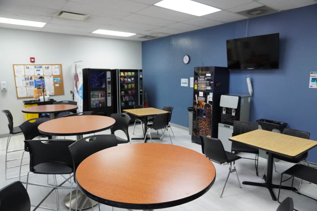 The FVI Miami student lounge